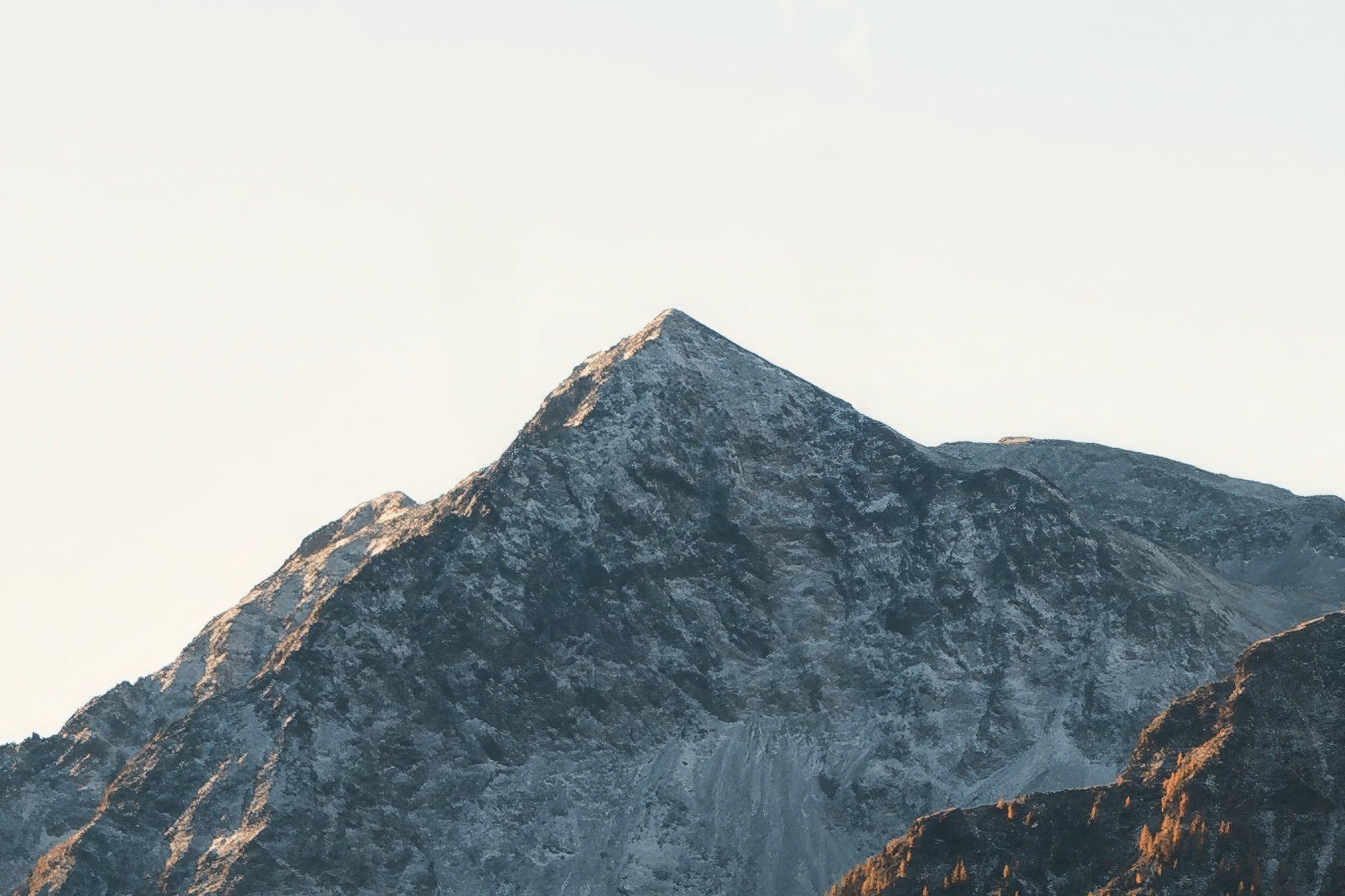 The Azure Summit ⁄ Galambos + Associates